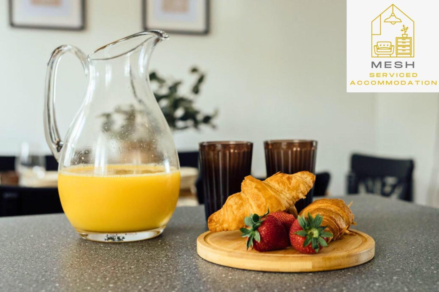 Vakantiehuis Great 3 Bedroom House In Ashford - Perfect For Contractors And Business Travellers Off-road Parking Secure Garage Fast Wifi Garden And Pets Allowed By Mesh Ashford (Kent)